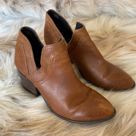 Steve Madden Shoes - Steve Madden Aliee ankle booties size 9.5